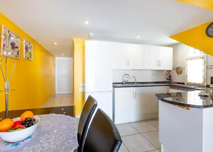 52 Vivid Chipeque Cristianos Daire Los Cristianos (Tenerife)